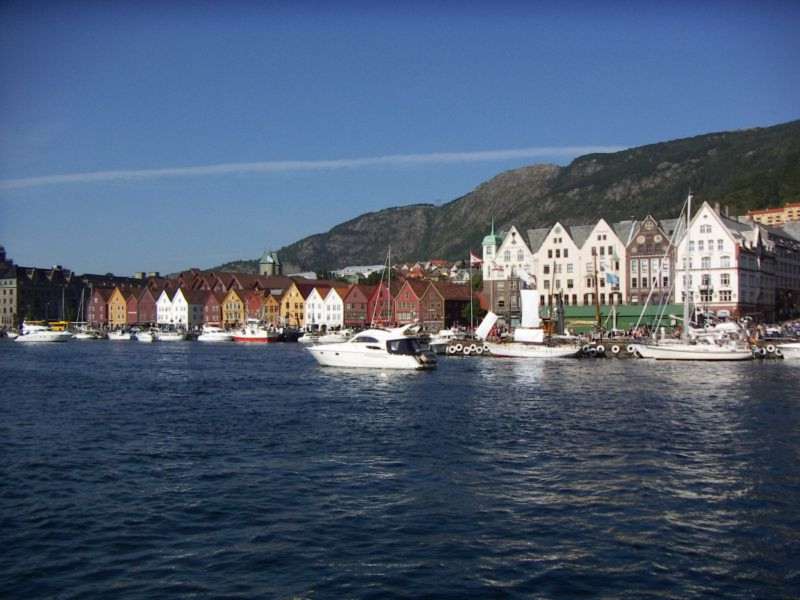 Bryggen přes přístav